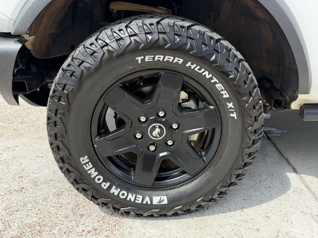 Used 2024 Ford Bronco Black Diamond AWD/4WD image 9