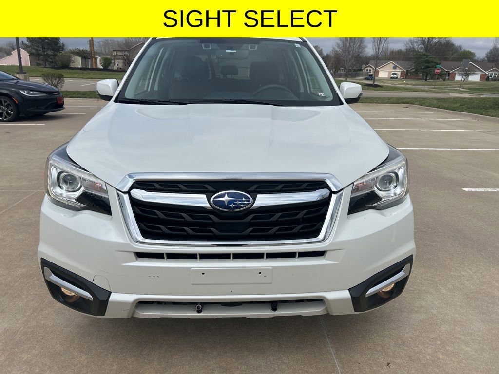 Used 2017 Subaru Forester 2.5i Touring image 2
