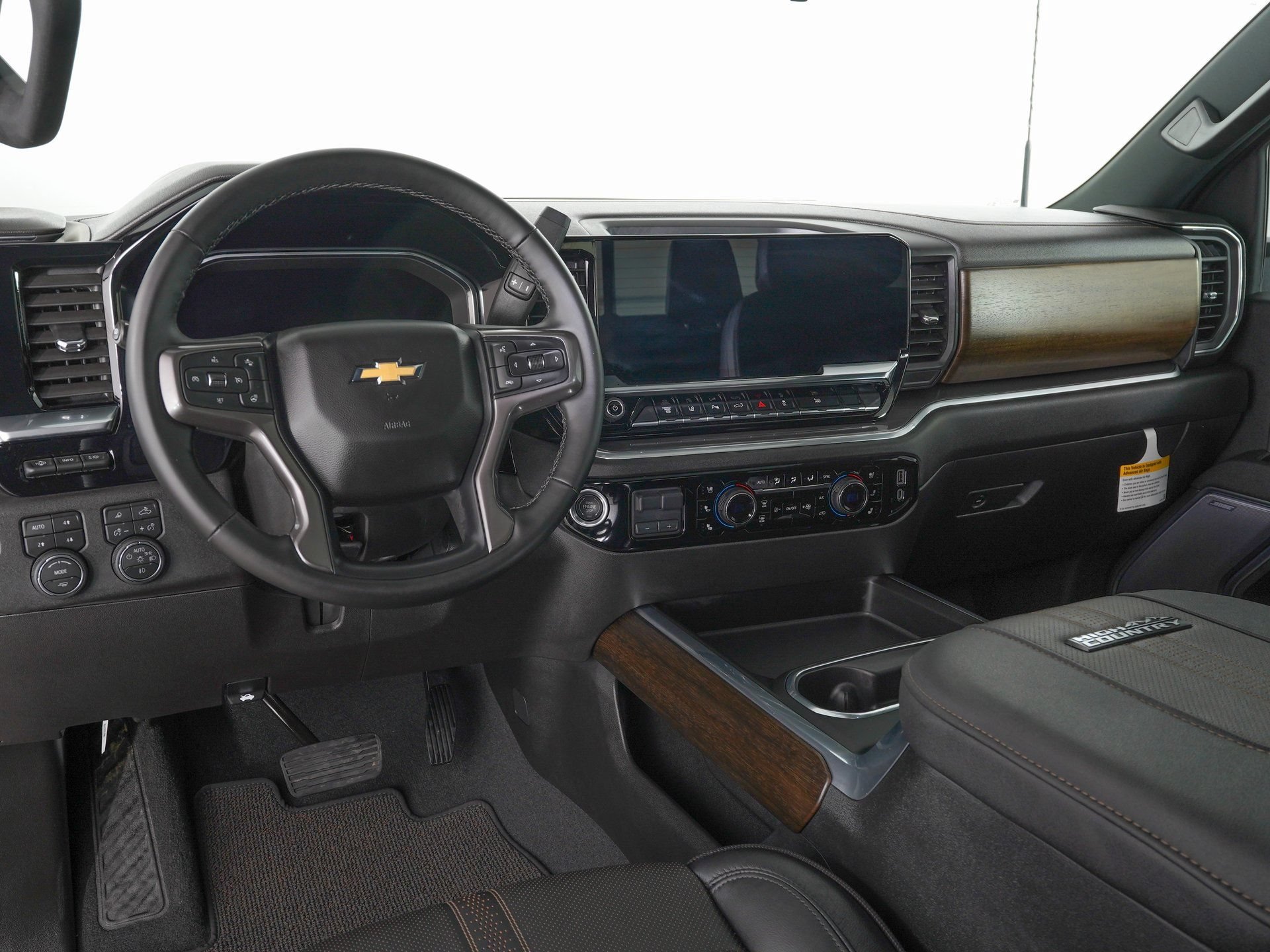 Used 2026 Chevrolet Silverado 3500 High Country w/ High Country Premium Package AWD/4WD image 16