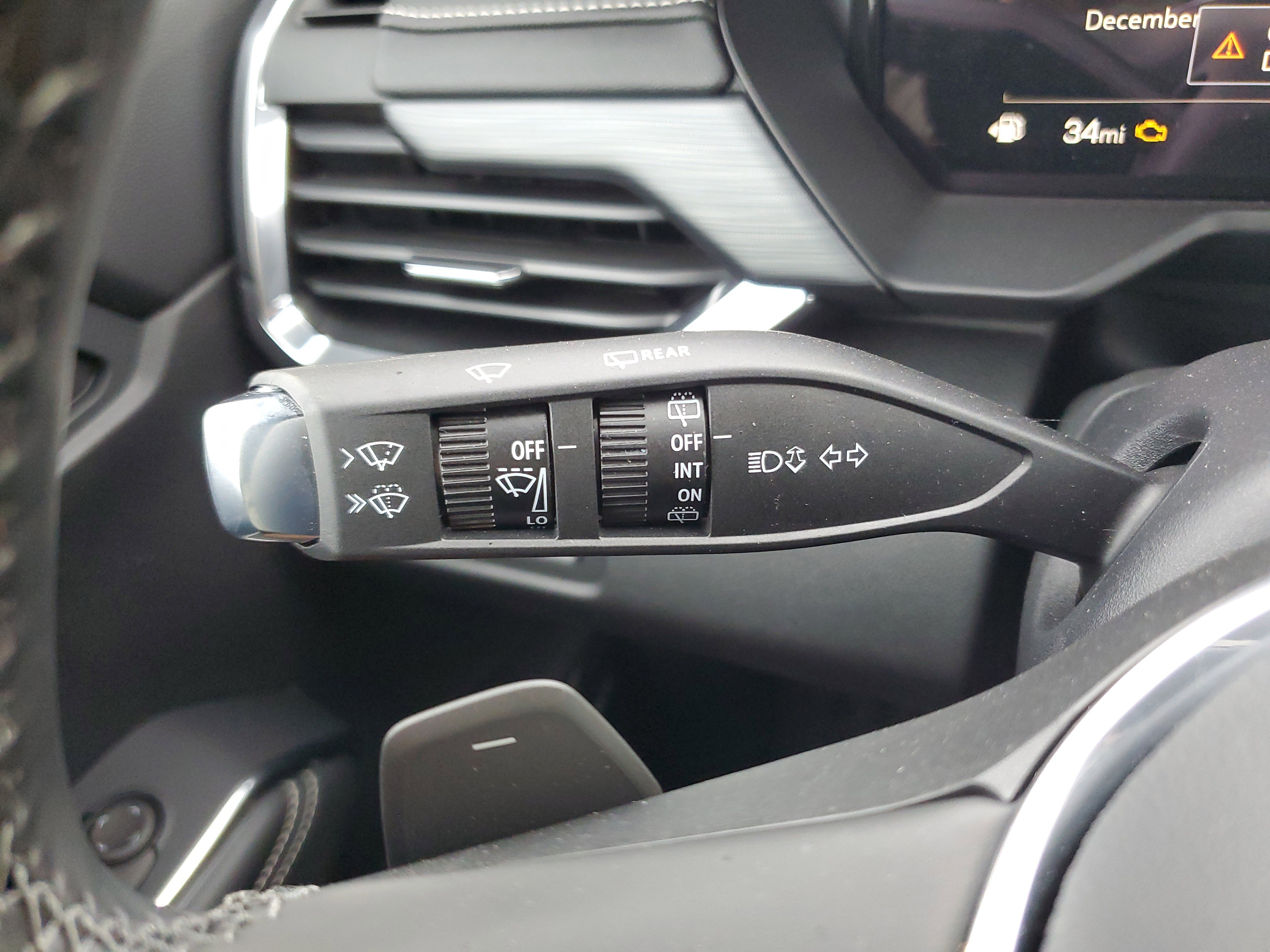 New 2025 GMC Acadia Elevation image 17