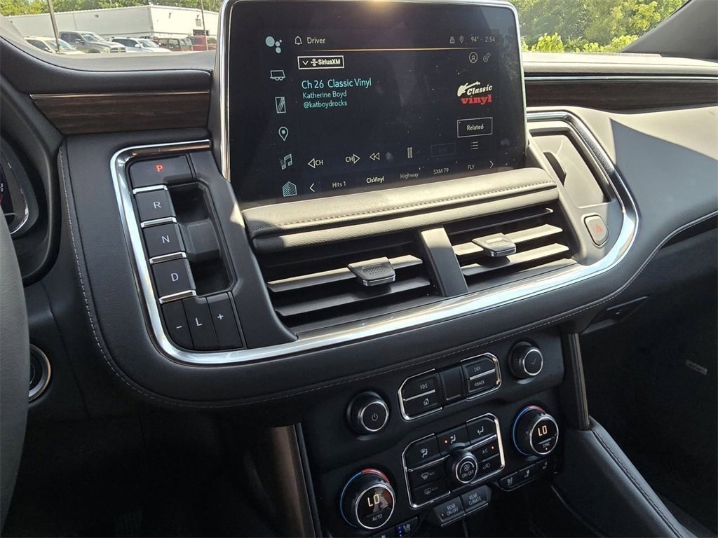 Used 2024 Chevrolet Suburban High Country image 29