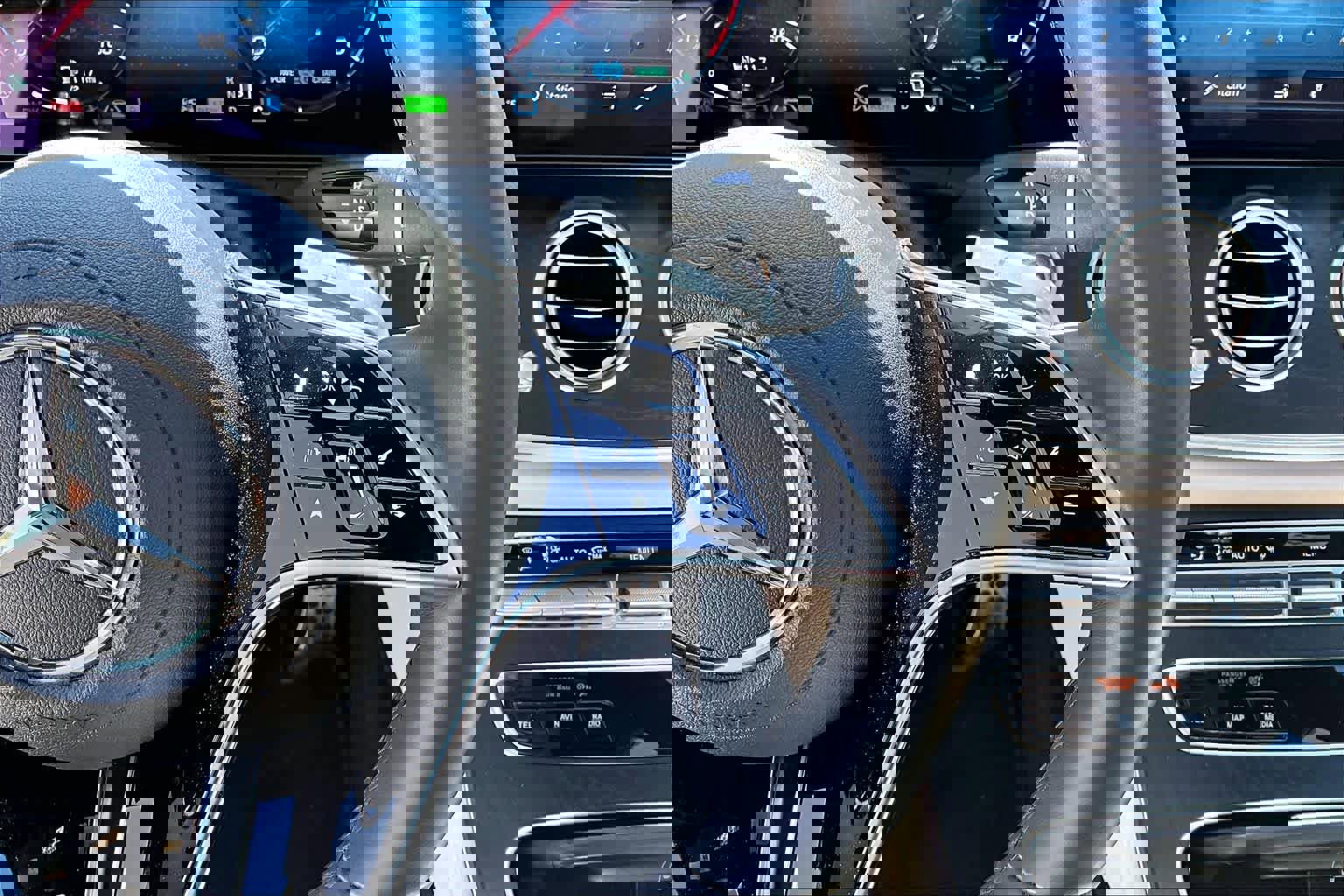 Used 2023 Mercedes-Benz E 450 4MATIC All-Terrain Wagon w/ Premium Package image 25