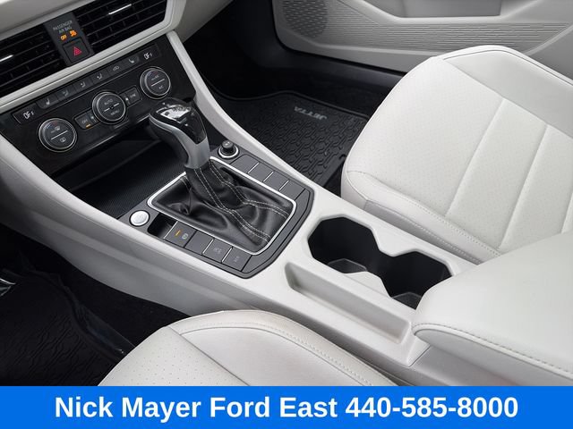 Used 2023 Volkswagen Jetta SE w/ Panoramic Sunroof Package FWD image 35