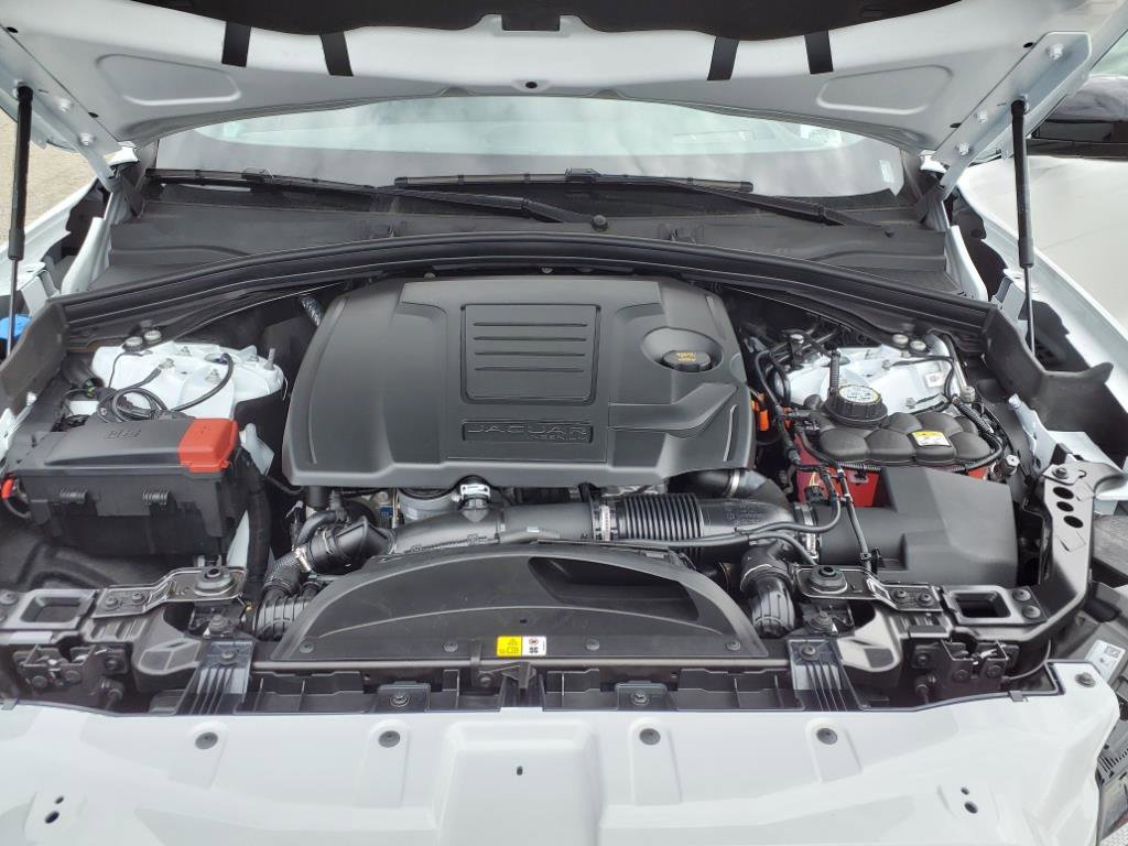 New 2026 Jaguar F-PACE R-Dynamic S image 9