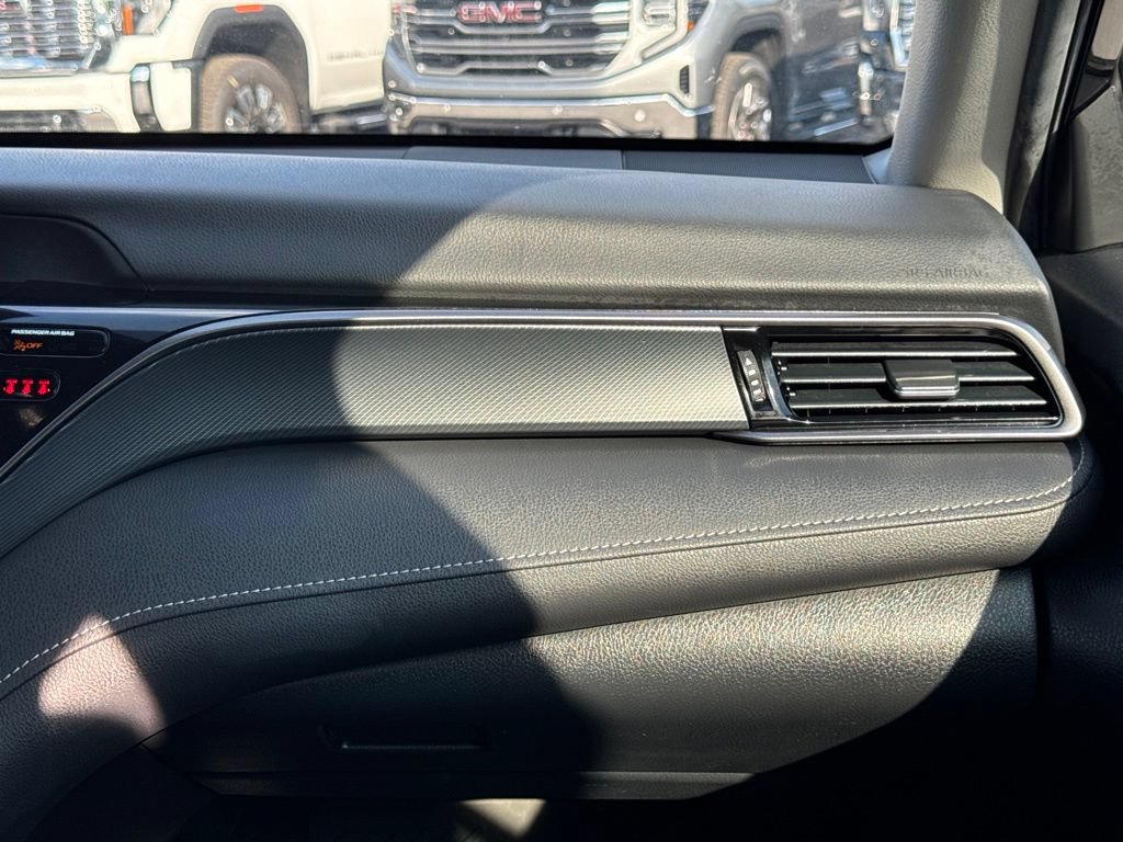 Used 2024 Toyota Camry SE w/ Convenience Package FWD image 19