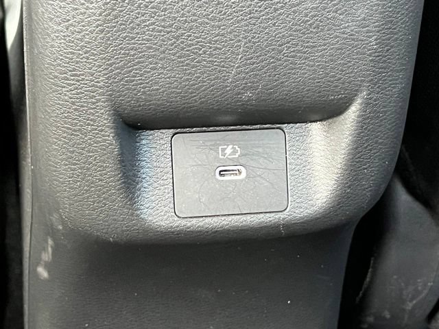 Used 2025 Nissan Versa SV FWD image 14