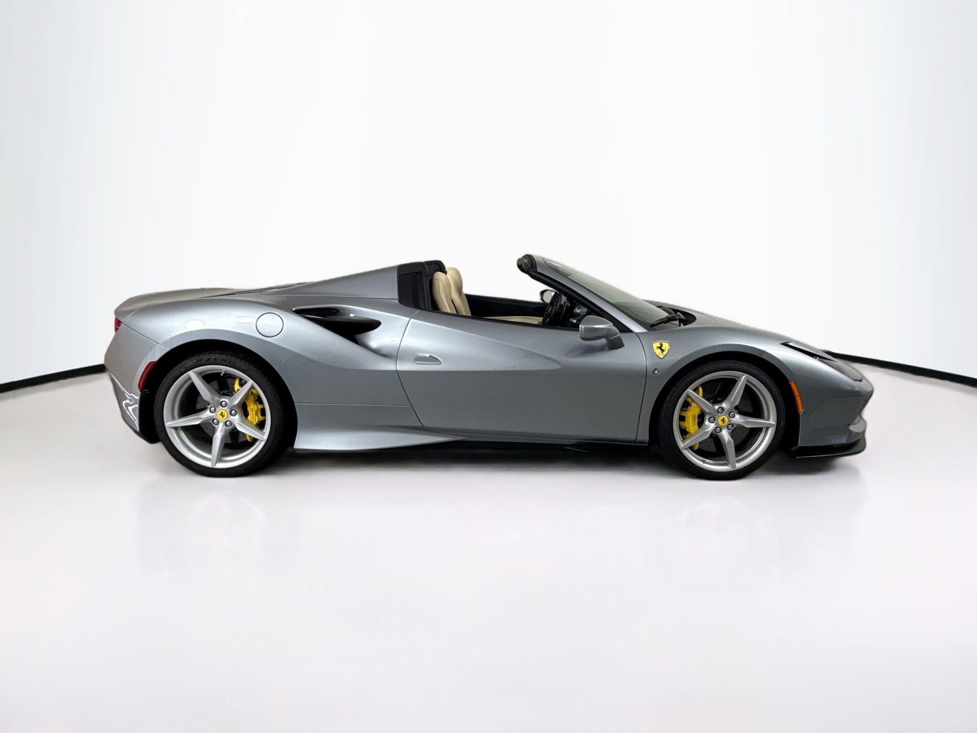 Certified 2021 Ferrari F8 Tributo image 8