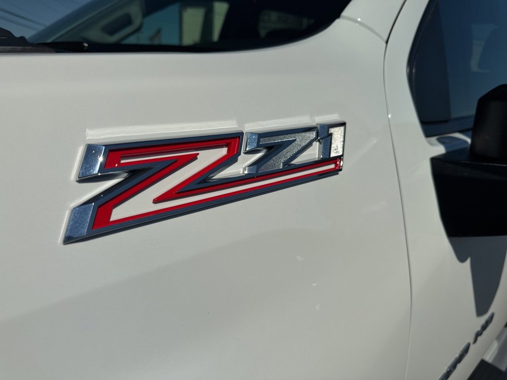 Used 2023 Chevrolet Silverado 2500 LT w/ Convenience Package image 15