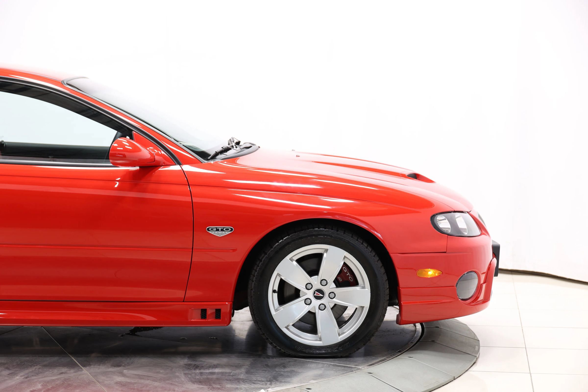 Used 2005 Pontiac GTO RWD image 64