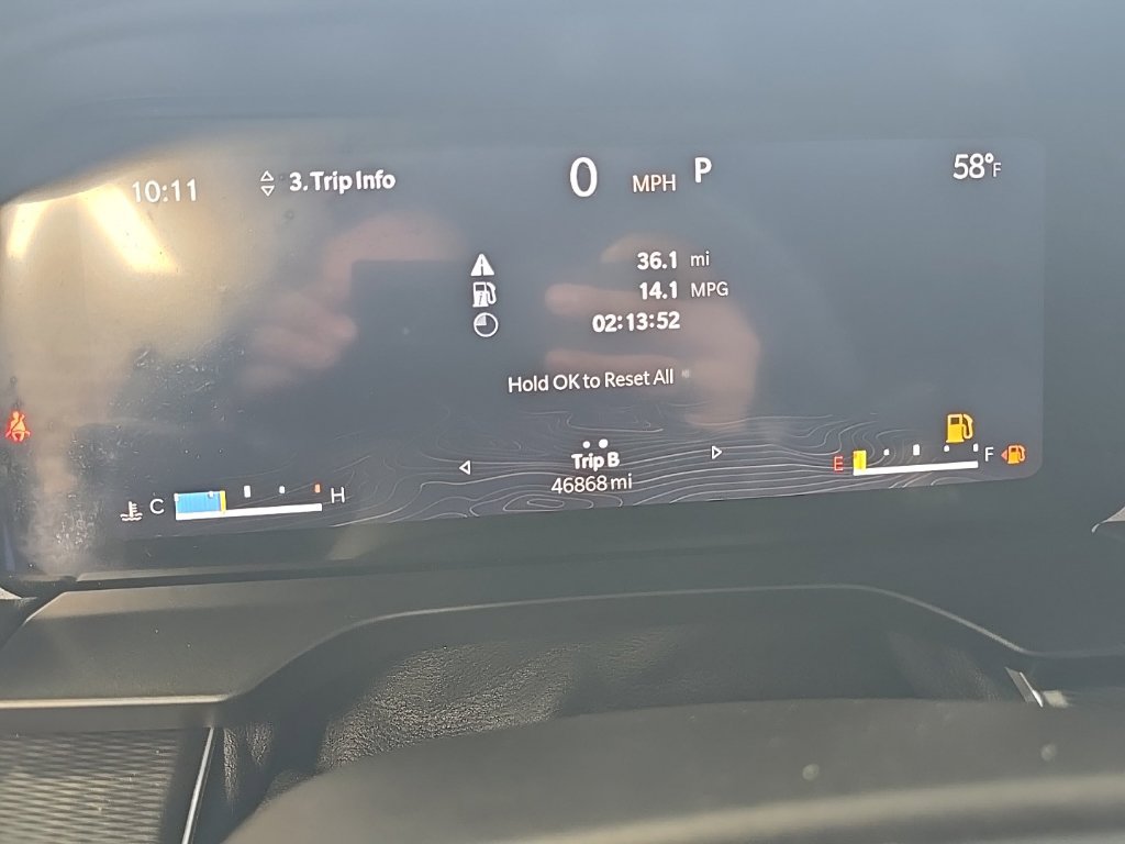 Used 2023 Jeep Grand Cherokee Altitude AWD/4WD image 2