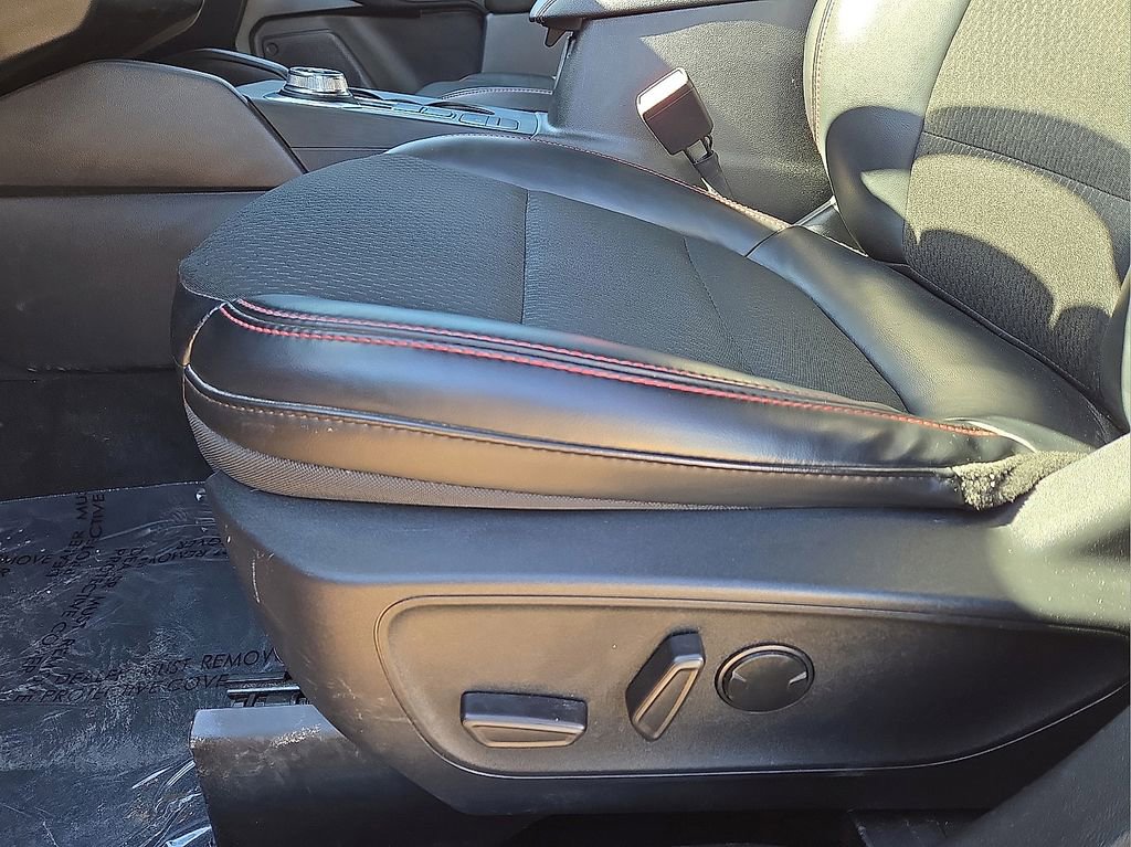 Used 2025 Ford Escape ST-Line Select image 24