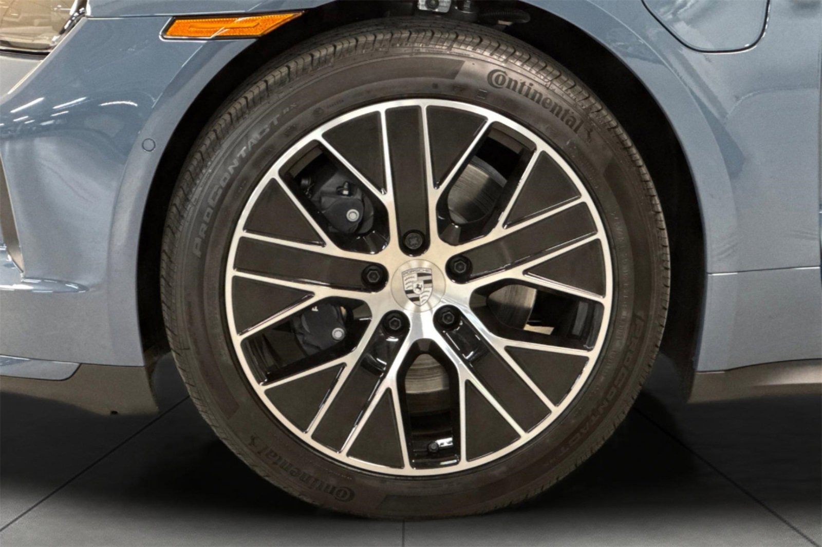 New 2025 Porsche Taycan image 12