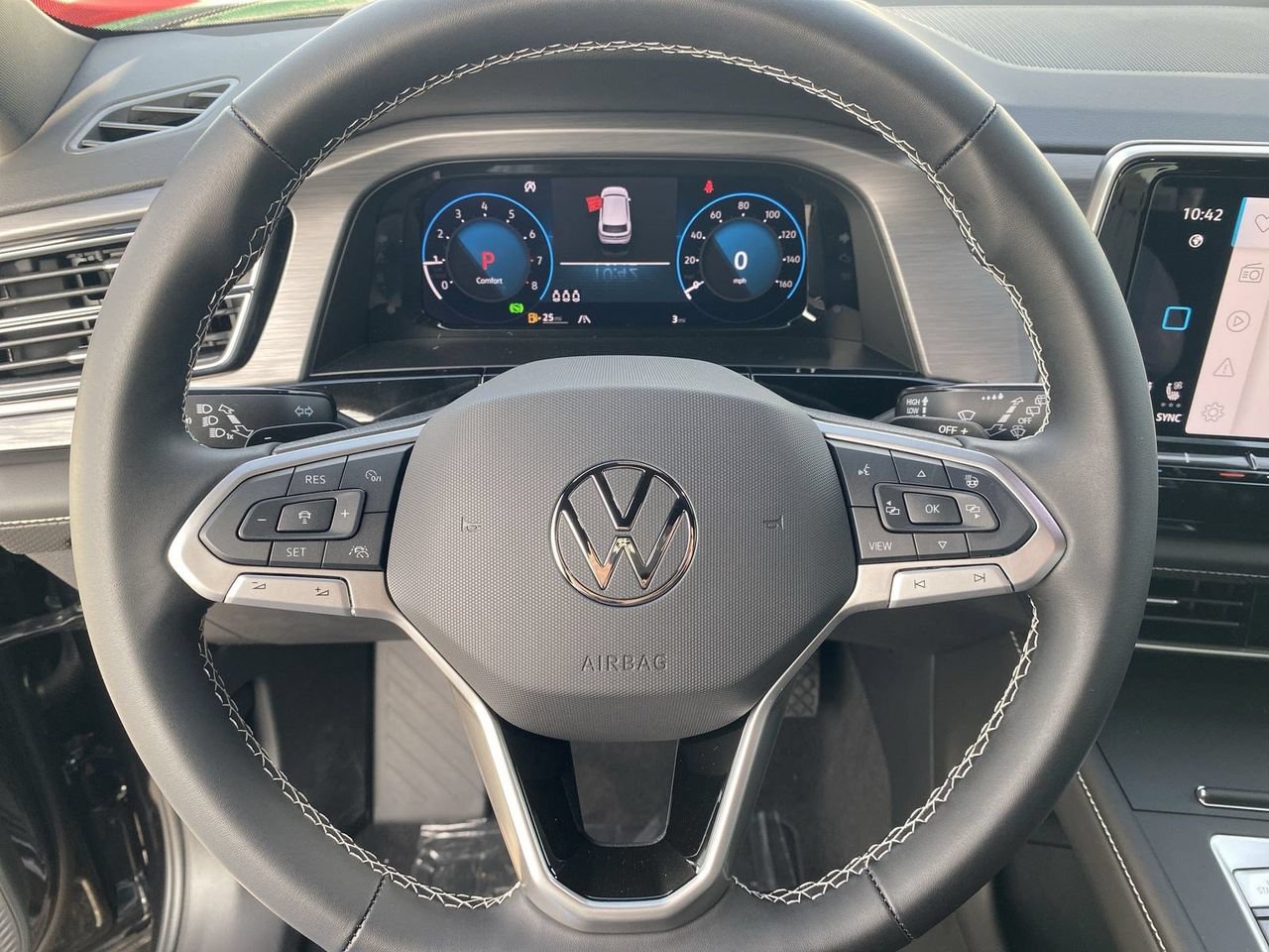 New 2026 Volkswagen Atlas Cross Sport SE FWD image 18