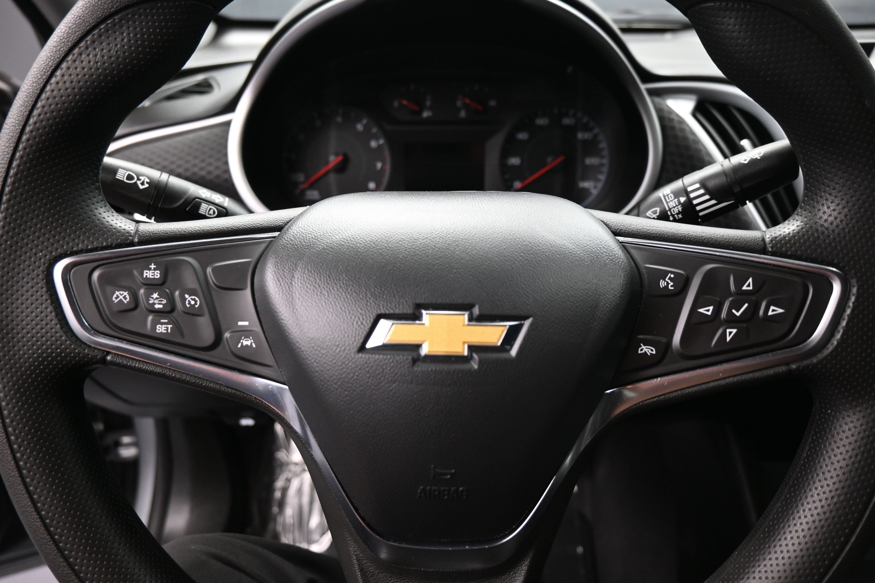 Used 2023 Chevrolet Malibu LS FWD image 16
