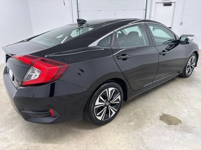 Used 2017 Honda Civic EX-T image 5