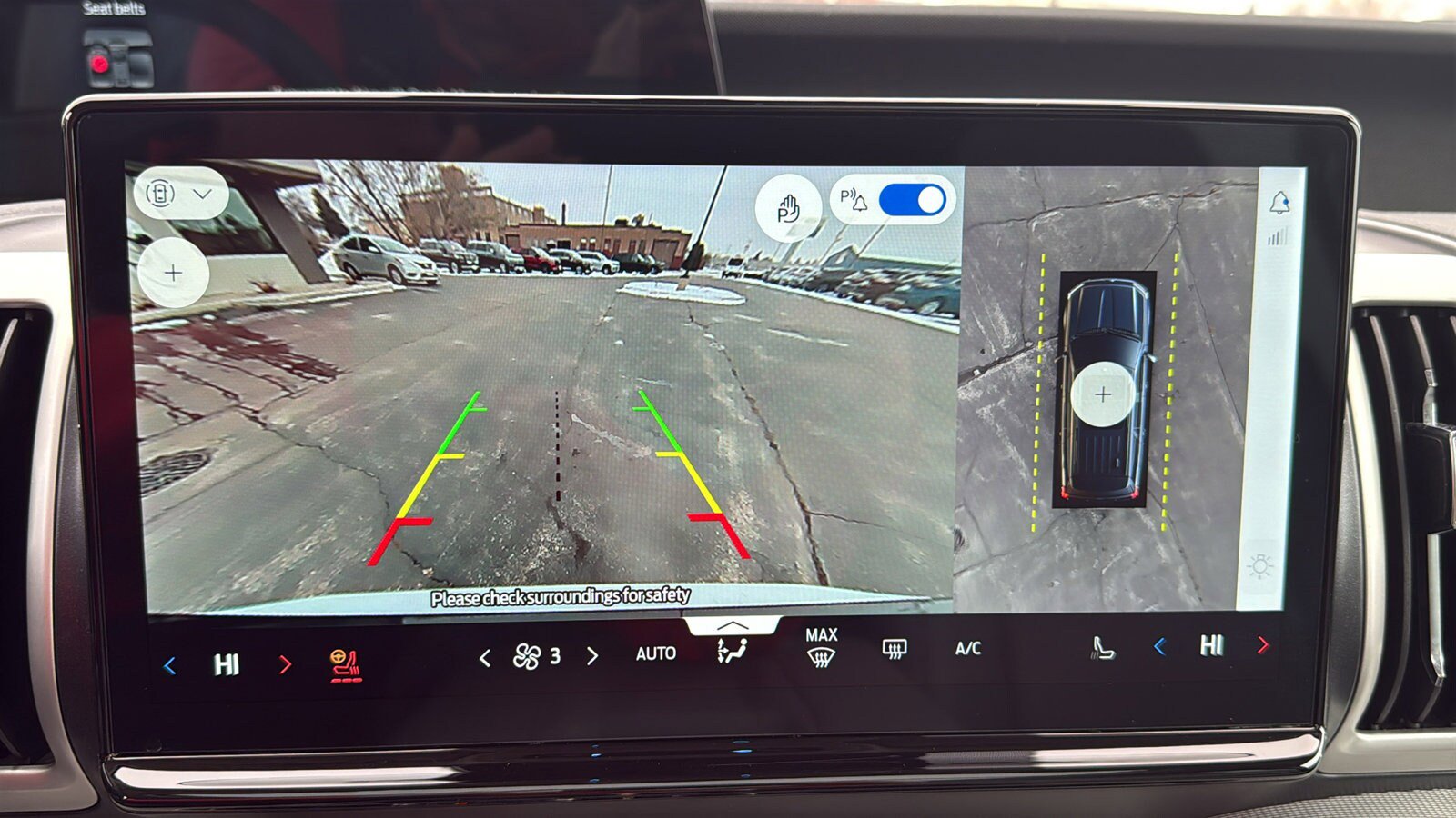Used 2025 Ford Expedition Active AWD/4WD image 18