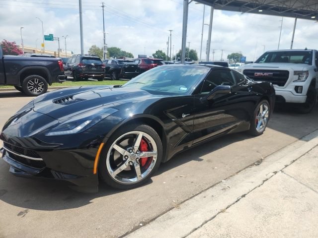 Used 2014 Chevrolet Corvette Stingray Coupe w/ 2LT Preferred Equipment Group RWD image 2