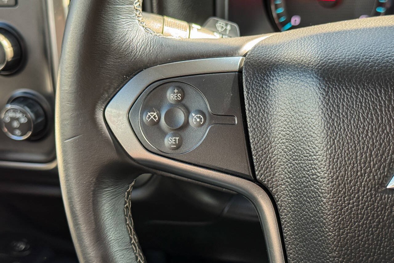Used 2018 Chevrolet Silverado 2500 LT w/ Midnight Edition AWD/4WD image 26