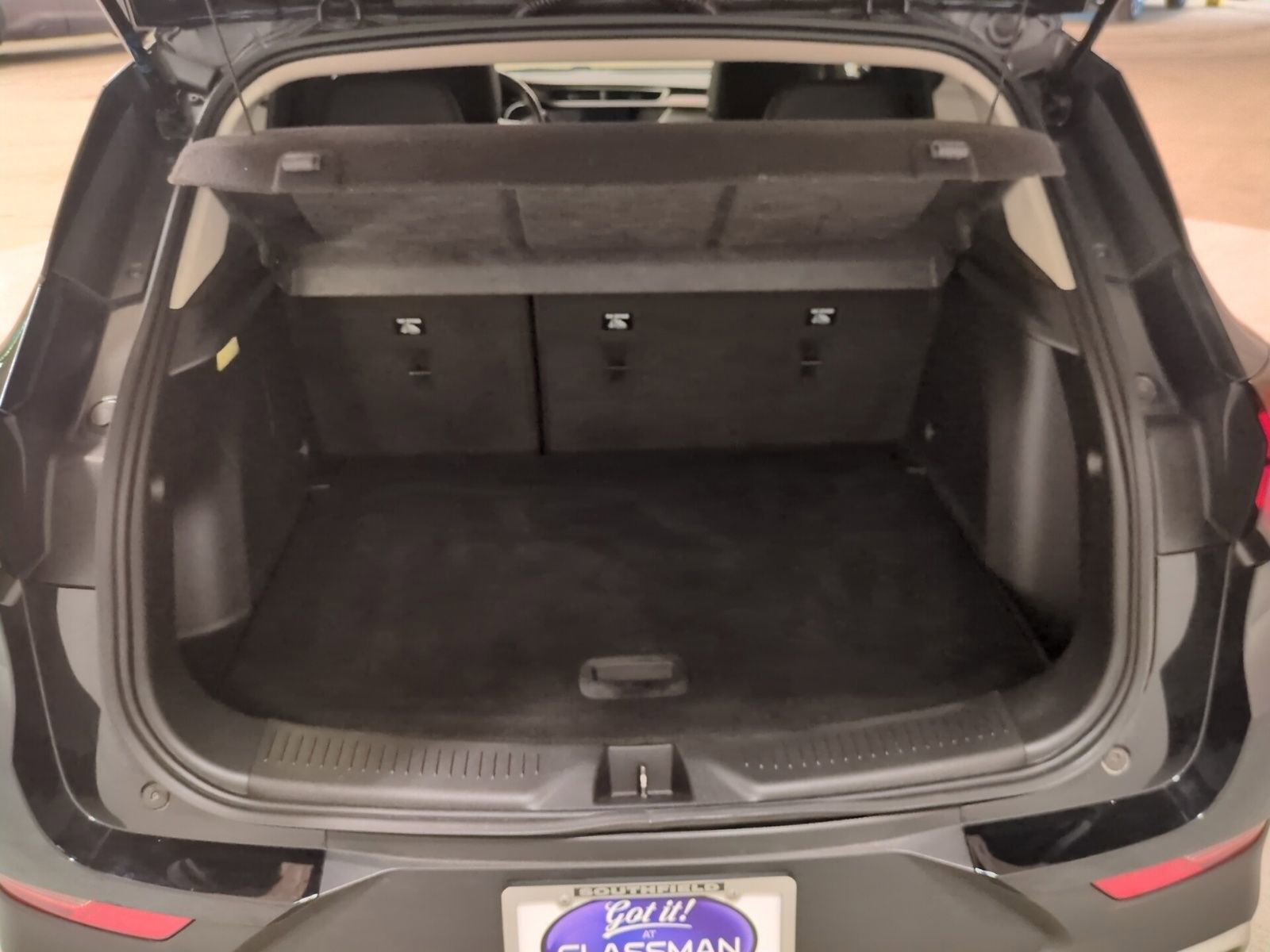 Used 2021 Buick Encore GX Preferred w/ Cold Weather Comfort Package image 12