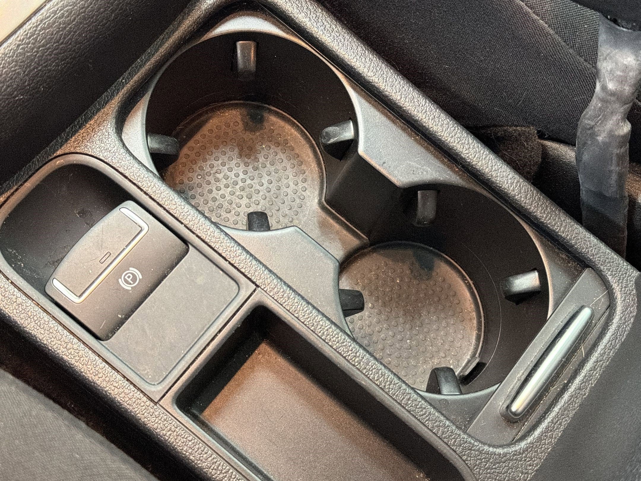 Used 2017 Volkswagen Tiguan S image 25