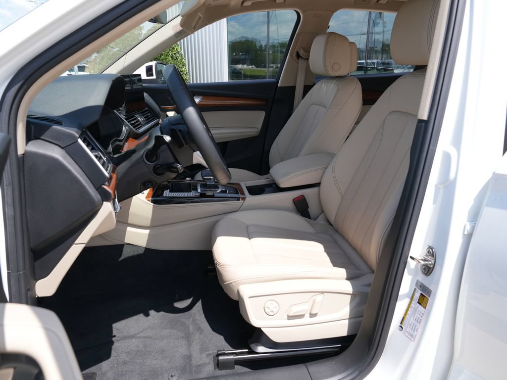 Used 2023 Audi Q5 2.0T Premium Plus w/ Premium Plus Package AWD/4WD image 19