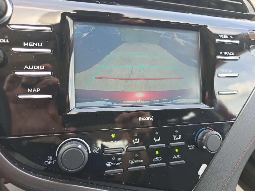 Used 2020 Toyota Camry LE image 26