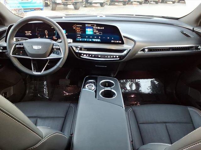 Certified 2024 Cadillac Lyriq Luxury image 18