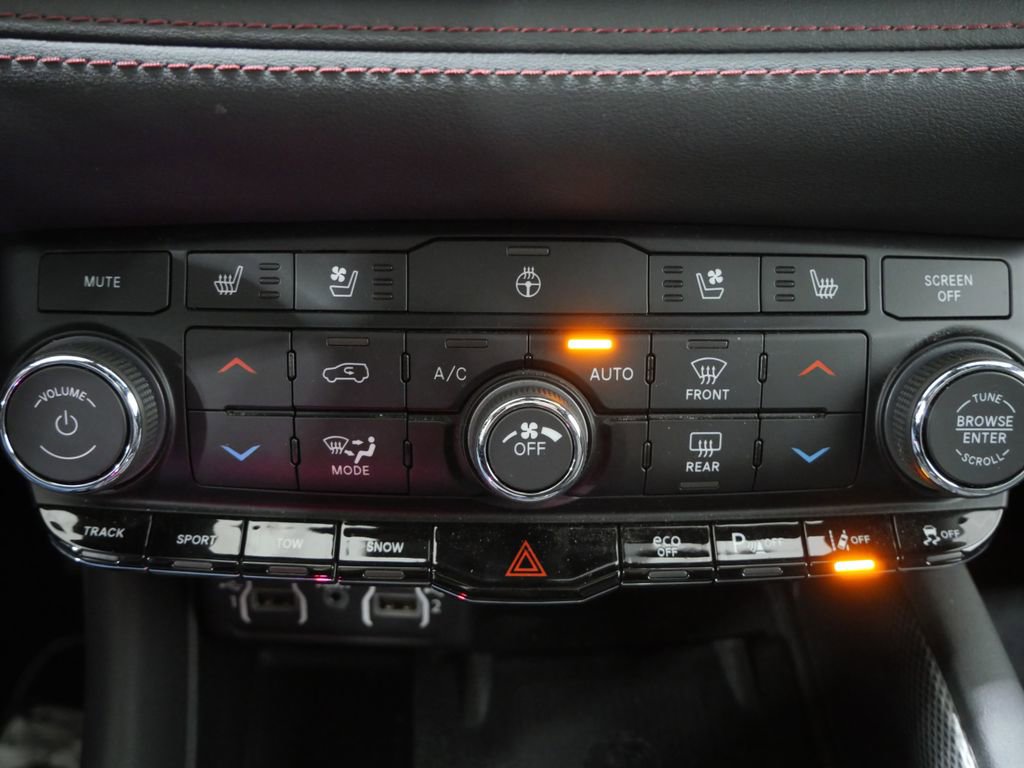Used 2022 Dodge Durango R/T w/ Tow 'N Go Package AWD/4WD image 20