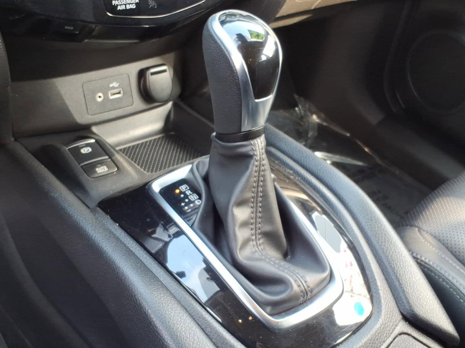 Used 2022 Nissan Rogue Sport SL AWD/4WD image 16