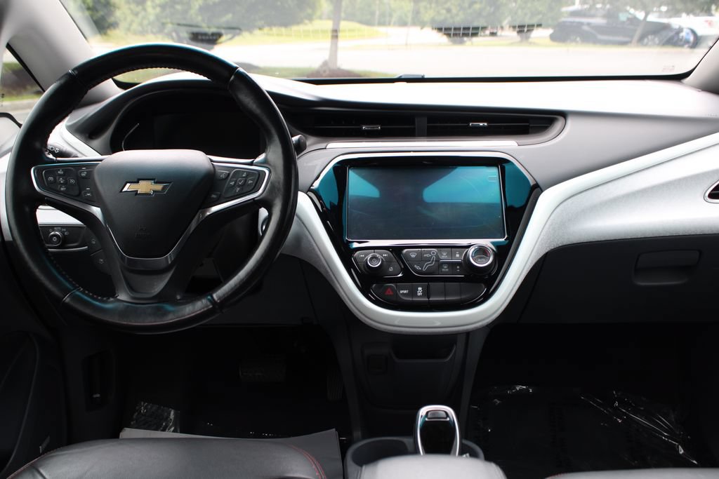 Used 2021 Chevrolet Bolt Premier w/ Infotainment Package FWD image 15