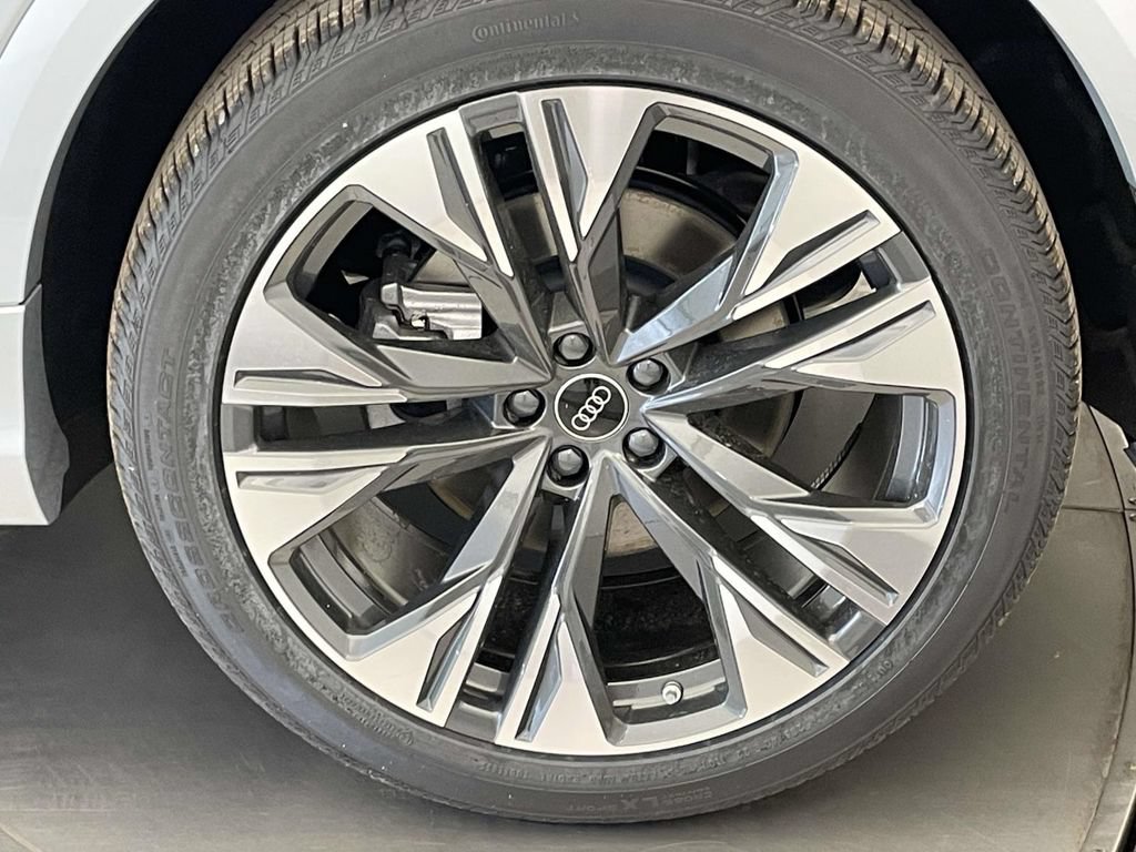 New 2026 Audi Q8 Premium Plus AWD/4WD image 12