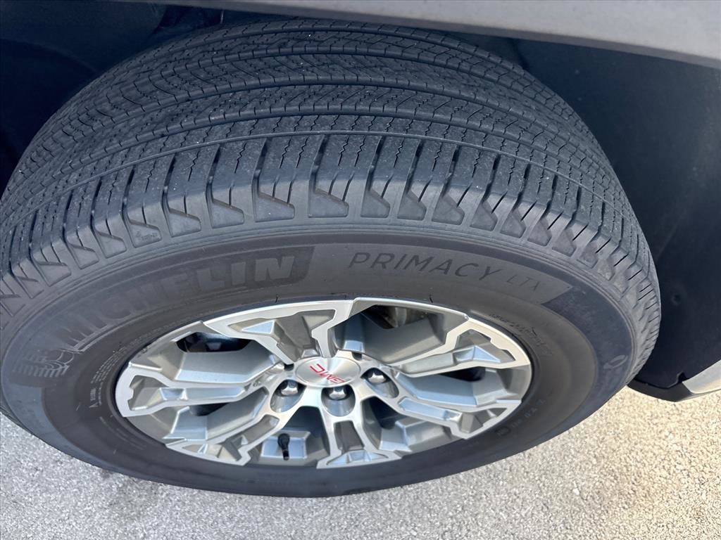 Used 2025 GMC Sierra 1500 SLT image 12