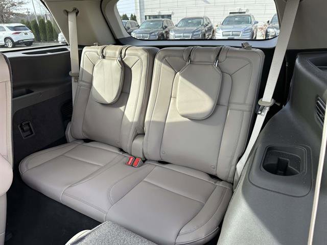 Used 2023 Lincoln Aviator Reserve w/ Elements Package Plus AWD/4WD image 11