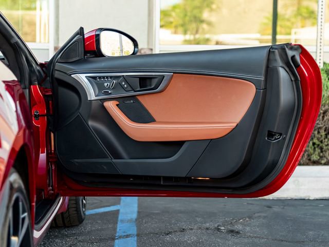 Used 2021 Jaguar F-TYPE Coupe image 25