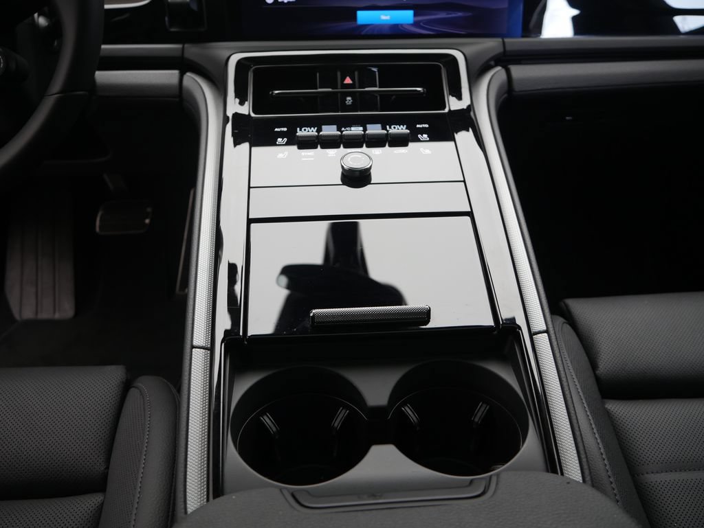 Certified 2026 Porsche Panamera 4 AWD/4WD image 34
