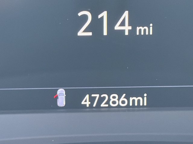 Used 2020 Cadillac XT5 Premium Luxury FWD image 12