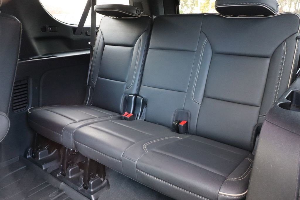 Used 2023 Chevrolet Suburban Premier image 51