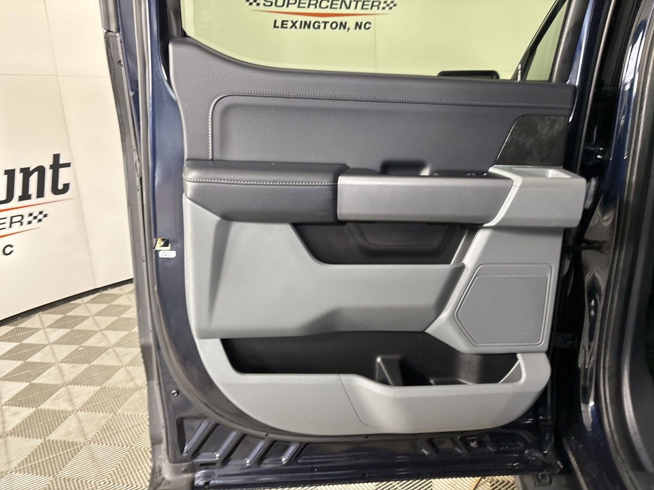 Used 2022 Ford F150 XLT w/ Equipment Group 301A Mid image 19