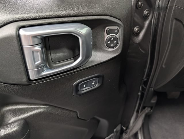 Used 2023 Jeep Gladiator Sport AWD/4WD image 14
