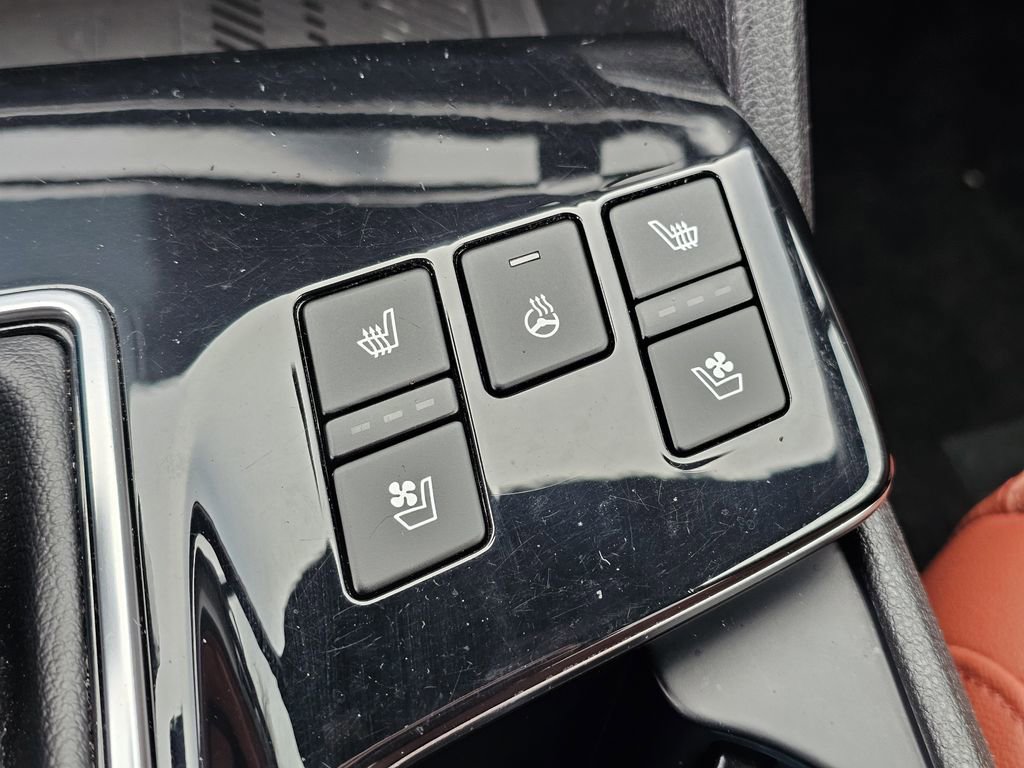 Used 2023 Kia Sportage SX image 28