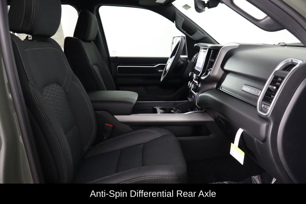 New 2026 RAM 1500 4x4 Crew Cab image 19