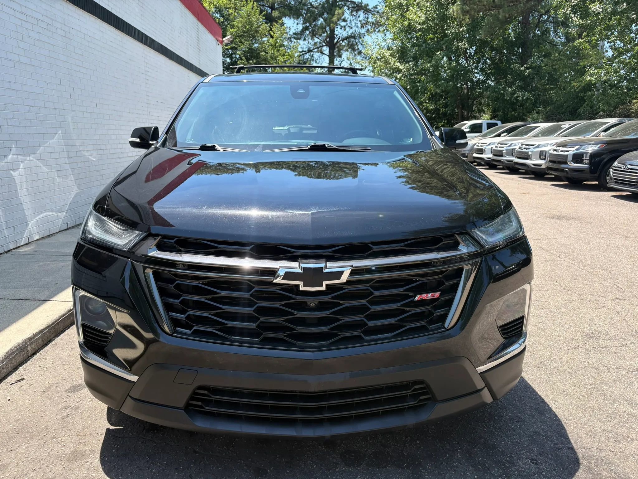 Used 2022 Chevrolet Traverse RS w/ LPO, 'HIT The Road' Package FWD image 3