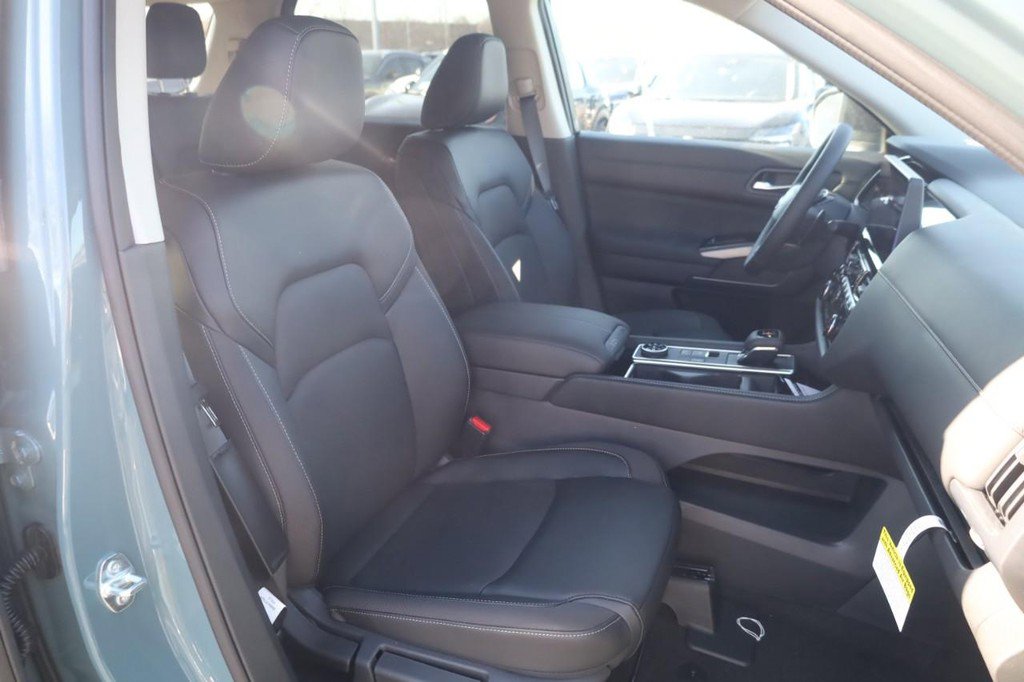 New 2026 Nissan Pathfinder SL AWD/4WD image 21