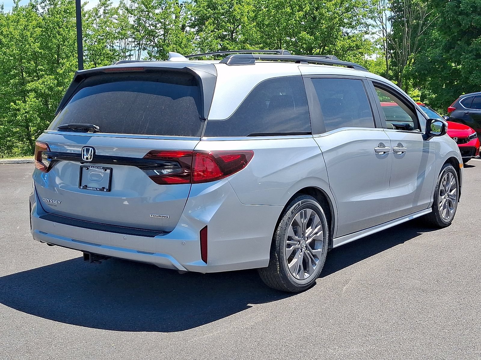 New 2026 Honda Odyssey Touring image 4