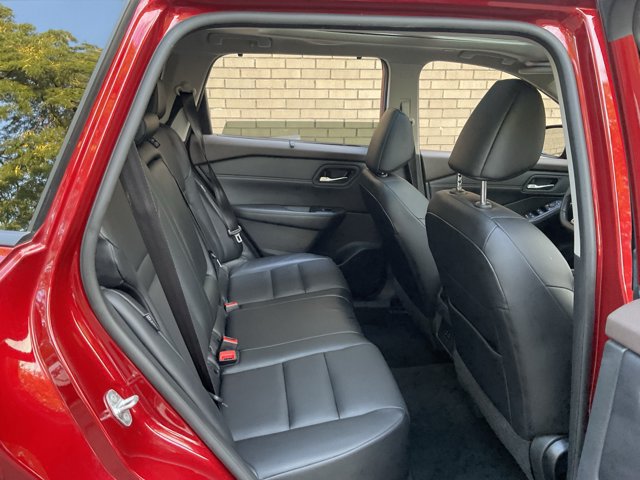 Used 2023 Nissan Rogue SV w/ SV Premium B Package AWD/4WD image 25