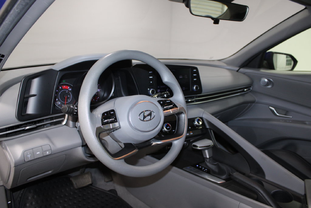 Used 2023 Hyundai Elantra SEL FWD image 21