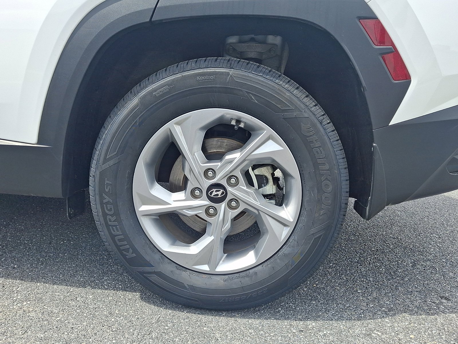 Certified 2023 Hyundai Tucson SEL AWD/4WD image 8