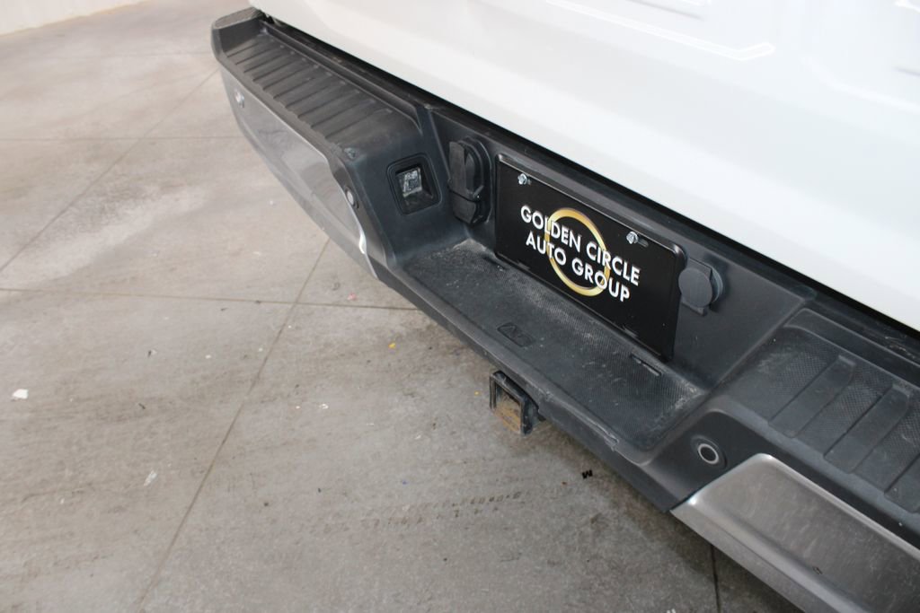 Used 2023 Ford F150 Lariat w/ Trailer Tow Package image 16