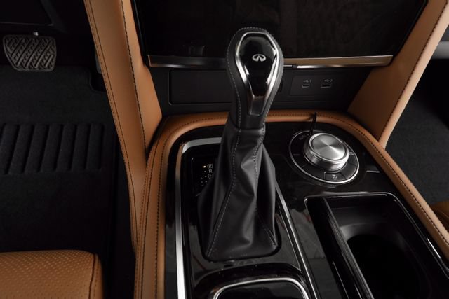 Used 2024 INFINITI QX80 Sensory AWD/4WD image 33