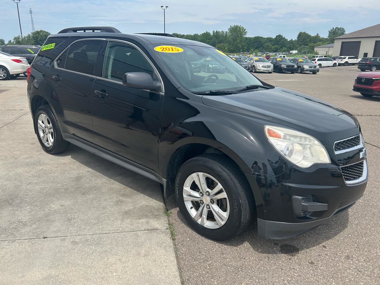 Used 2015 Chevrolet Equinox LT w/ Driver Convenience Package AWD/4WD image 3